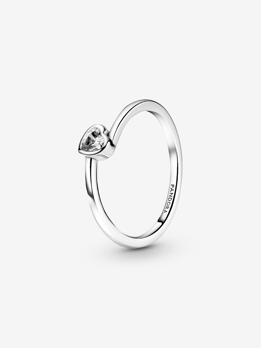Anillo Corazón Solitario Transparente Inclinado Pandora